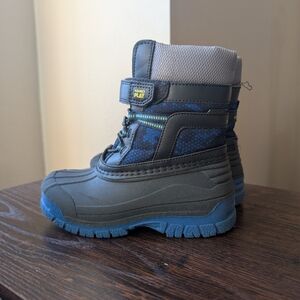 Max 2 Play Frost Trek Blue Black Snow Boots